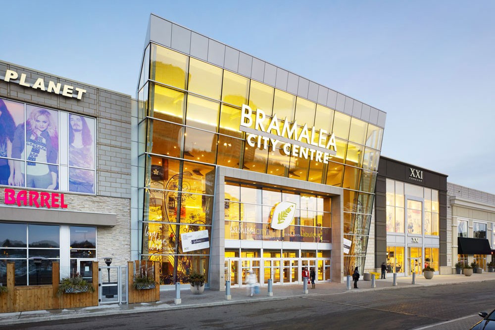 Confusion swirls as Brampton keeps outdoor facilities closed but retail  businesses, including shops at Bramalea City Centre begin opening