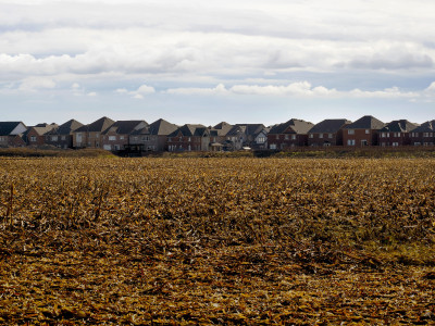 Environmentalists and housing experts advocate for sustainable mid-rise solutions as PCs’ sprawl strategy fails to tackle Ontario’s housing crisis