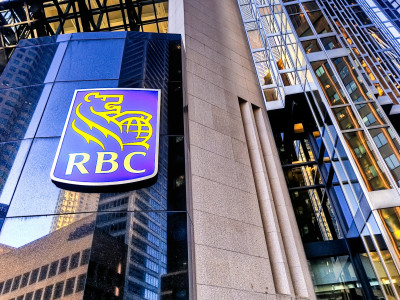 Heads of Canadian banks continue to invest in oil & gas; claim its part of the green ‘transition’