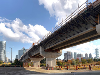 Hurontario LRT fails to meet fall 2024 completion—major problems with already laid track as construction group’s credit rating downgraded  