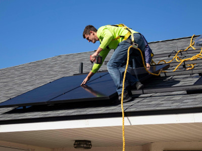 Ontario needs a green workforce to power shift from natural gas