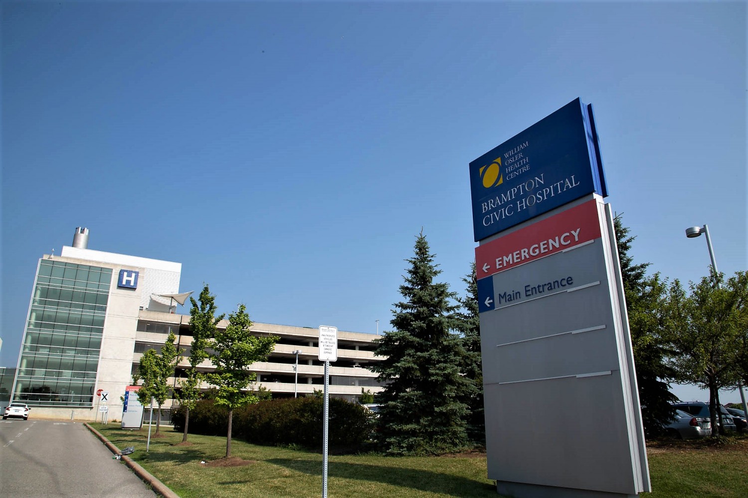 Brampton Civic Hospital declares COVID-19 outbreak after 10 staff contract virus 