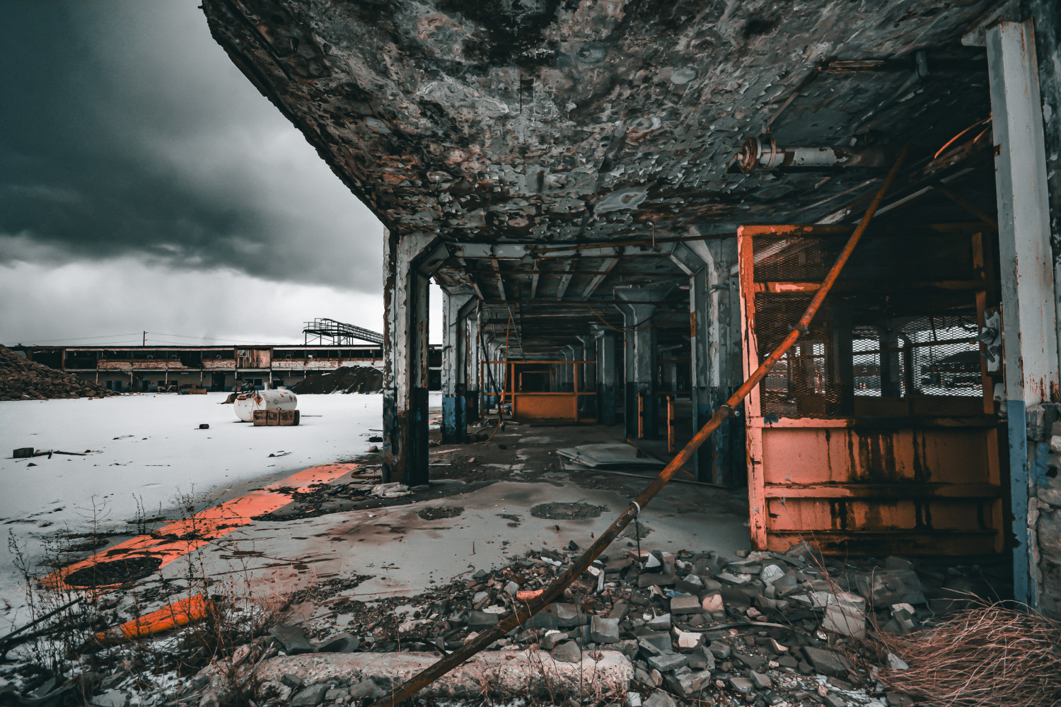 Council seeks removal of GM catwalk by December, refuses to address broader safety concerns at contaminated St. Catharines site