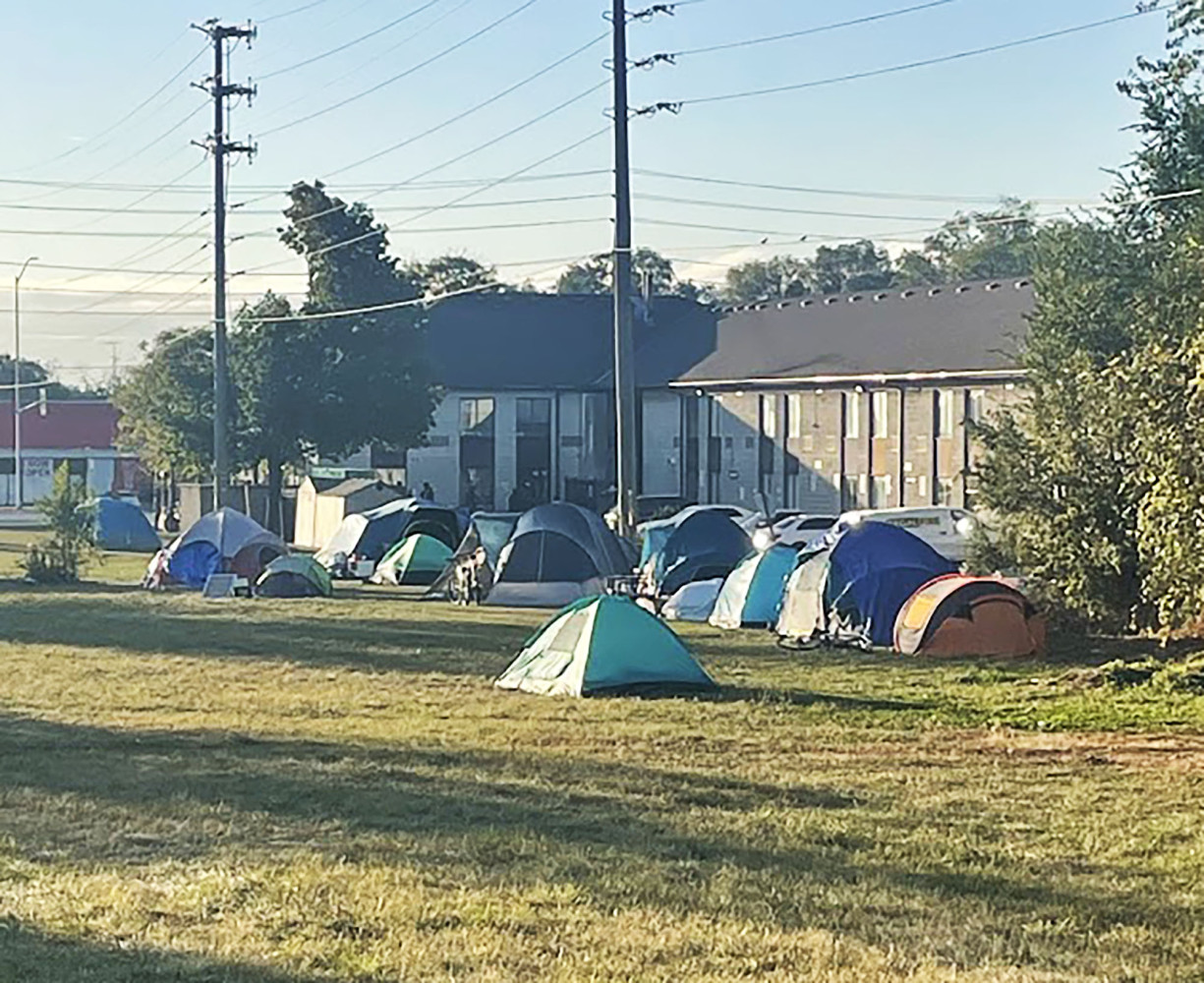 Death at encampment outside Dundas shelter signals urgent need for Peel to fund emergency housing 