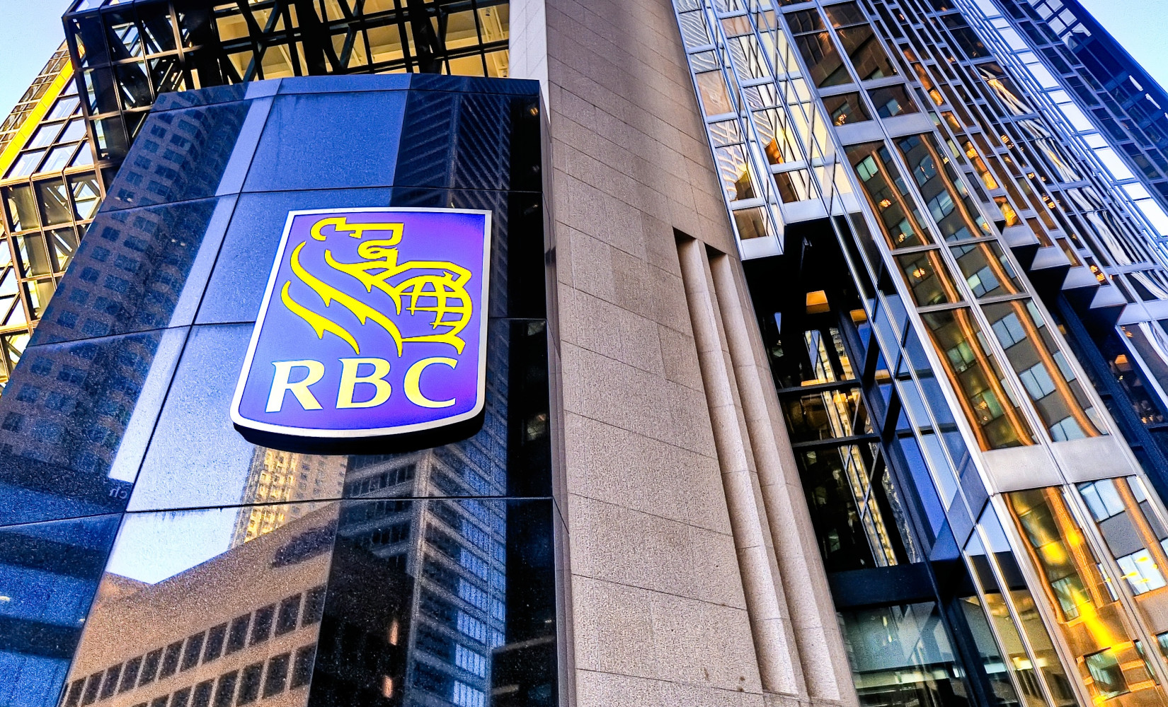 Heads of Canadian banks continue to invest in oil & gas; claim its part of the green ‘transition’