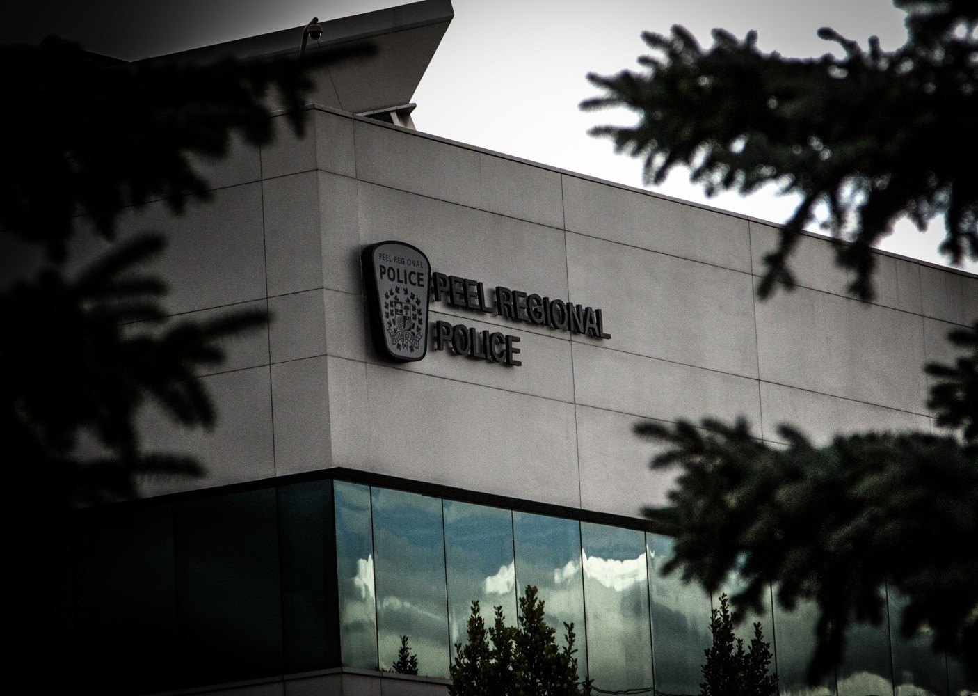Independence of police review following corruption scandal questioned; Peel Police remain silent on involvement of 3 suspended officers