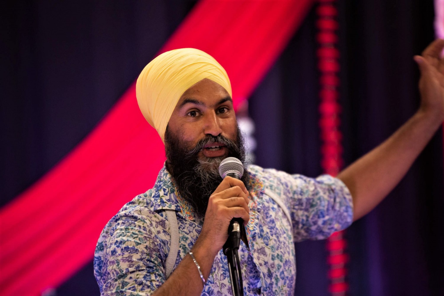 Jagmeet Singh’s NDP circling the drain seven weeks from the election, polls show