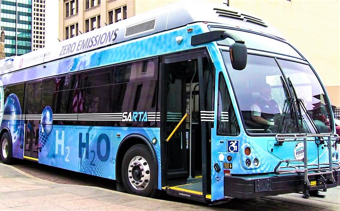 Mississauga councillors consider hydrogen bus pilot; diesel jeopardizing City’s climate targets