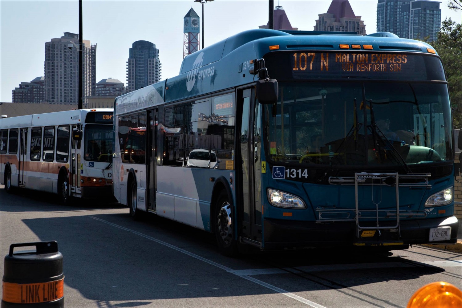 Mississauga transit union wants employees tested for COVID-19 after case linked to local bus travel