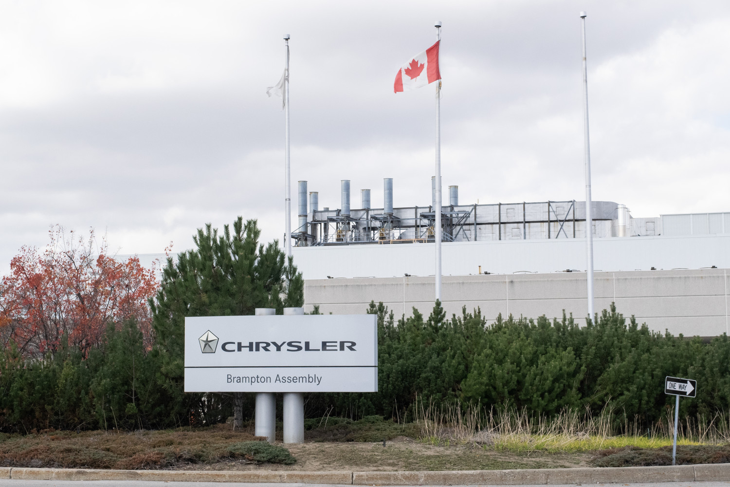 Ottawa rejects Stellantis proposal for Chinese EV assembly in Brampton: no plan for shuttered plant