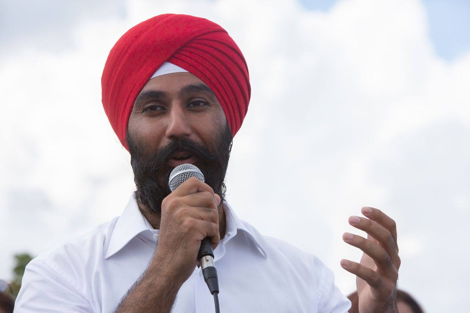 Raj Grewal sues The Pointer for $12M over article that detailed how the law firm he founded is connected to a fraud investigation; websites of companies he started scrubbed after publication