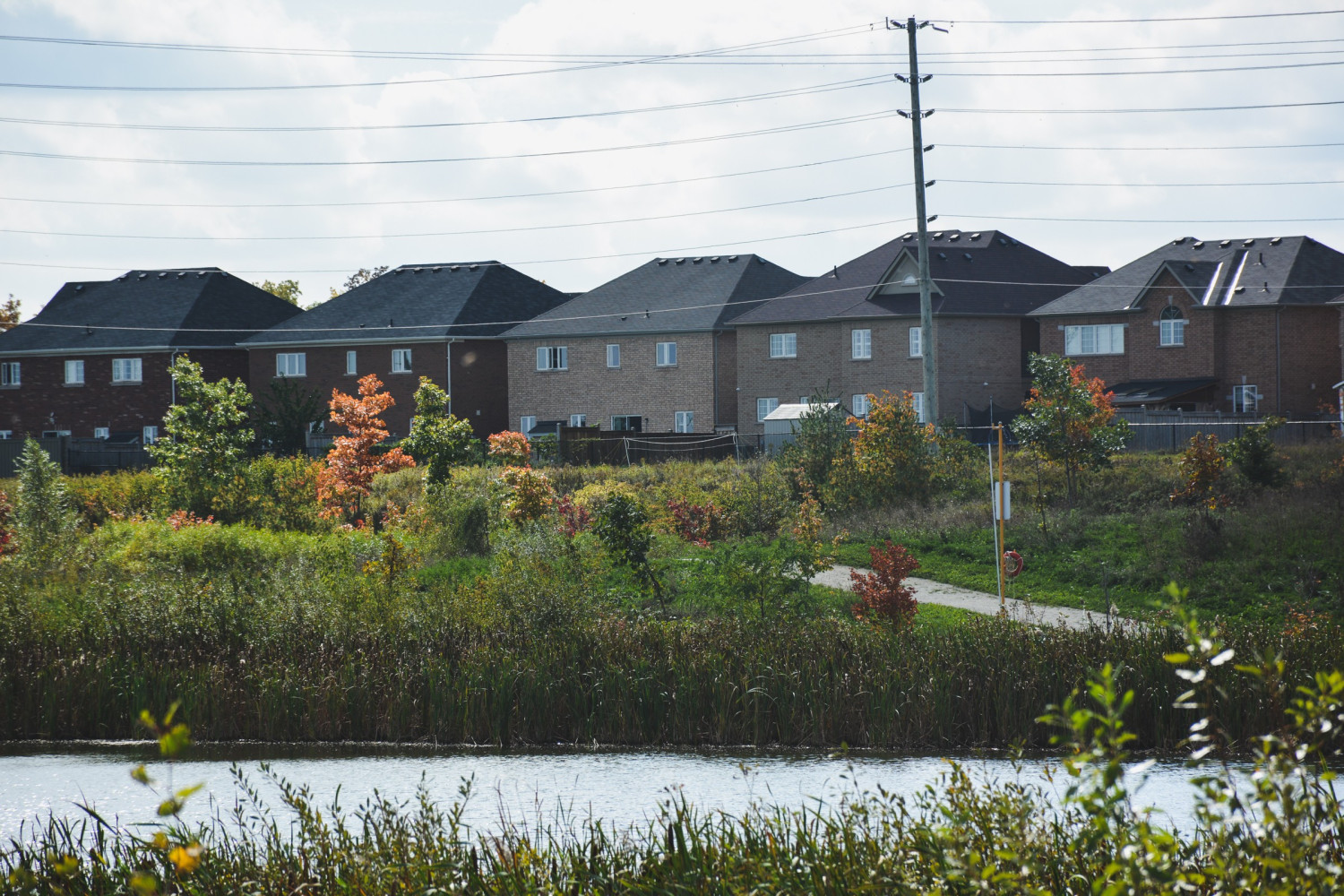 Stormwater ponds in Niagara Falls need millions in maintenance; PCs' rapid housing plan could put more municipalities in the same situation 