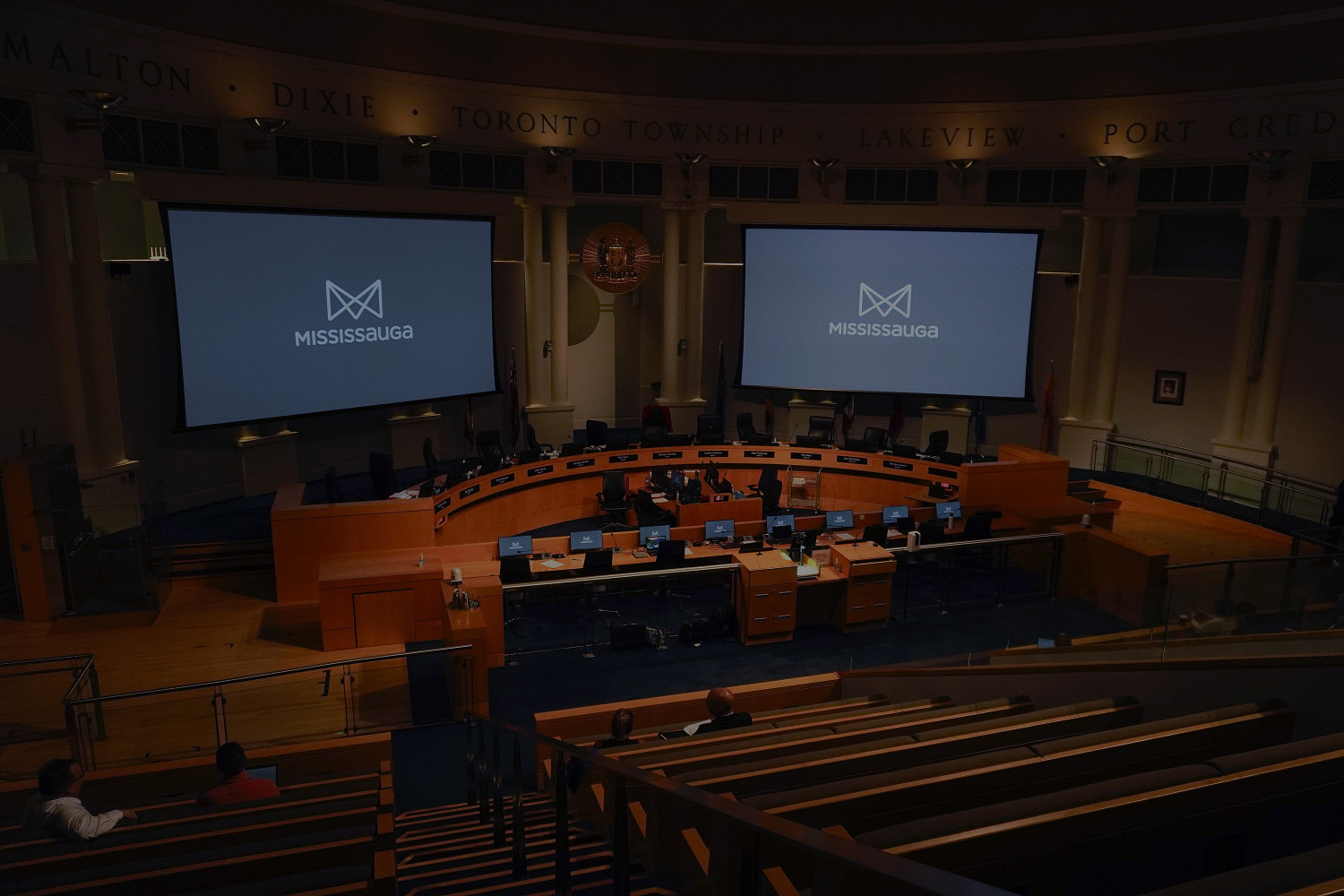 The lights might have to be dimmed on Mississauga’s 2025 budget process as City waits for PCs to download regional services