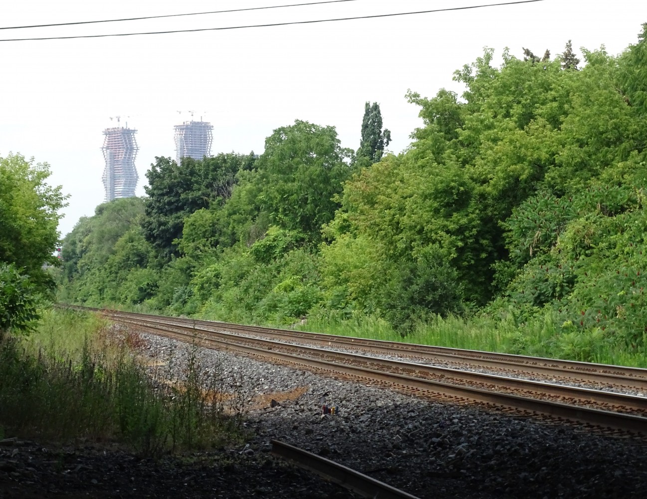 Tragic death of 4-year-old on GO tracks raises questions about railway safety in Mississauga 