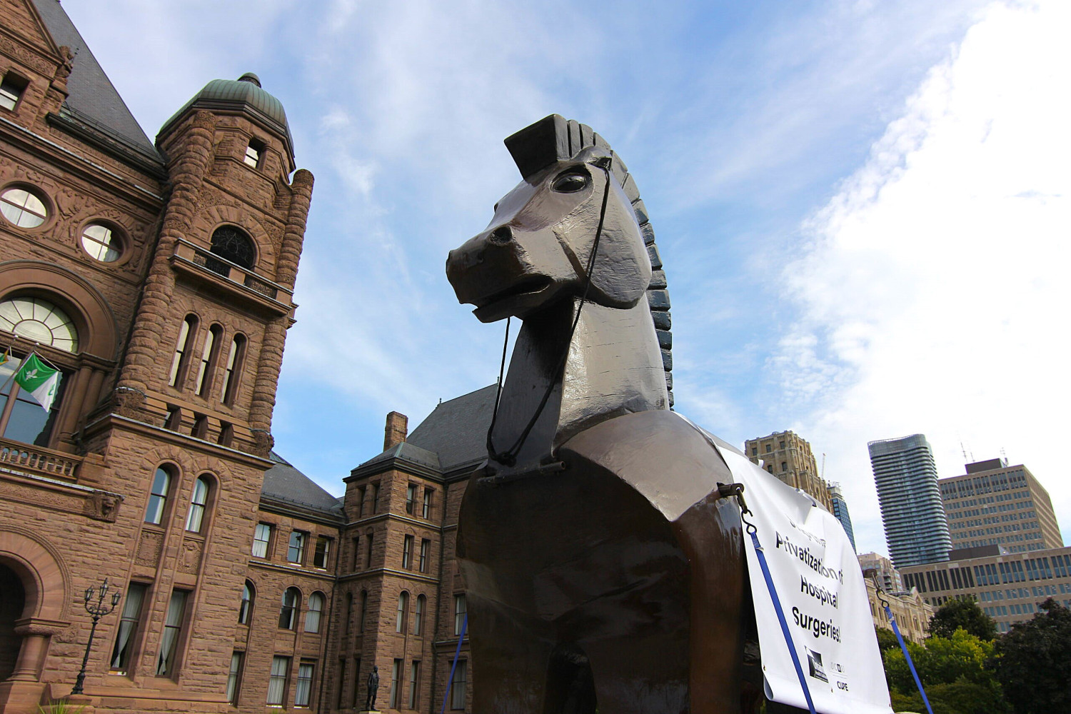 Trojan horse for privatization: unions want Ford’s private clinic payments redirected to hospitals as study shows the wealthiest are the ones benefiting